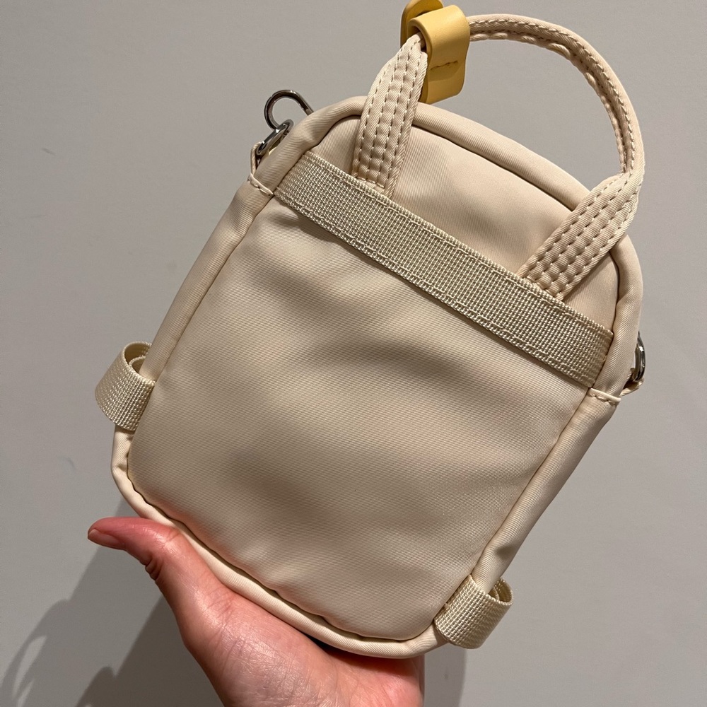 Rare! NWOT Sanrio Cinnamoroll Cross body Bag - Picture 2 of 5